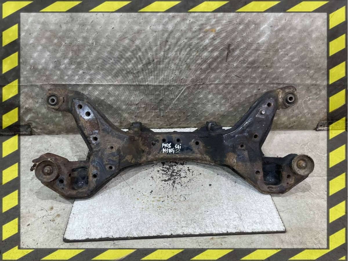 Балка подвески передняя (подрамник) Nissan Primera, 1993 г., арт. 53176628