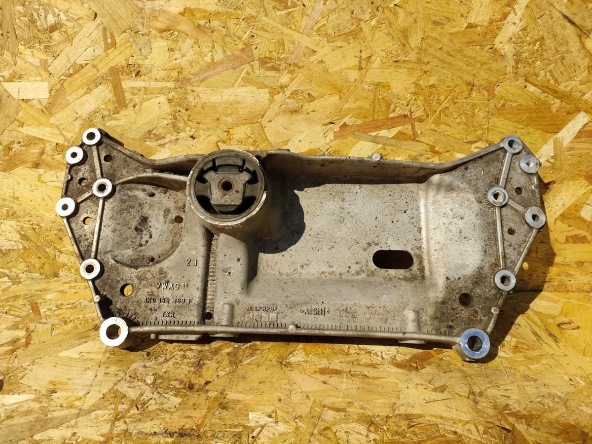Балка подвески передняя (подрамник) Volkswagen Golf, 2006 г., OEM 1K0199369F, арт. 534256