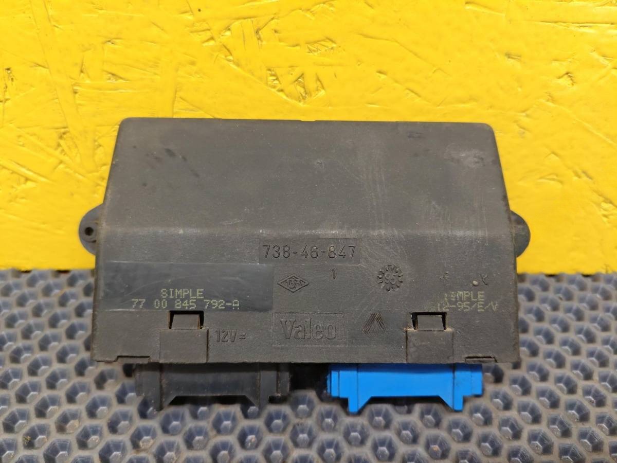 Блок управления Renault Laguna, 1996 г., OEM 7700845792, арт. 535155, фото 2