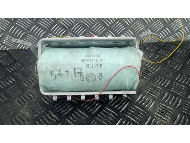 Подушка SRS пассажира Toyota Avensis T25, 2008 г