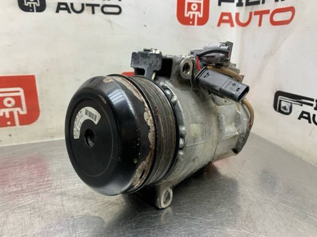 Компрессор кондиционера Mercedes C W204, 2014 г