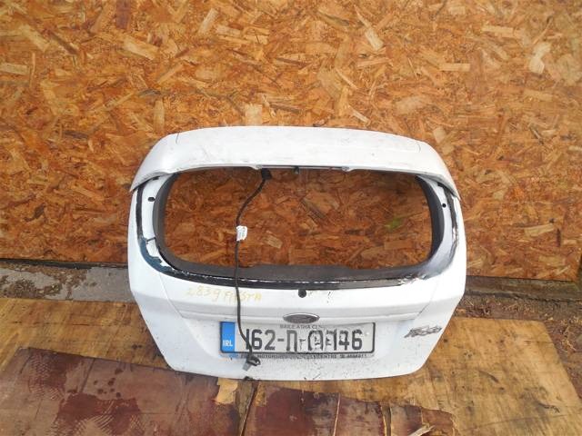 Крышка багажника дверь 3-5 Mercedes C W204, 2016 г