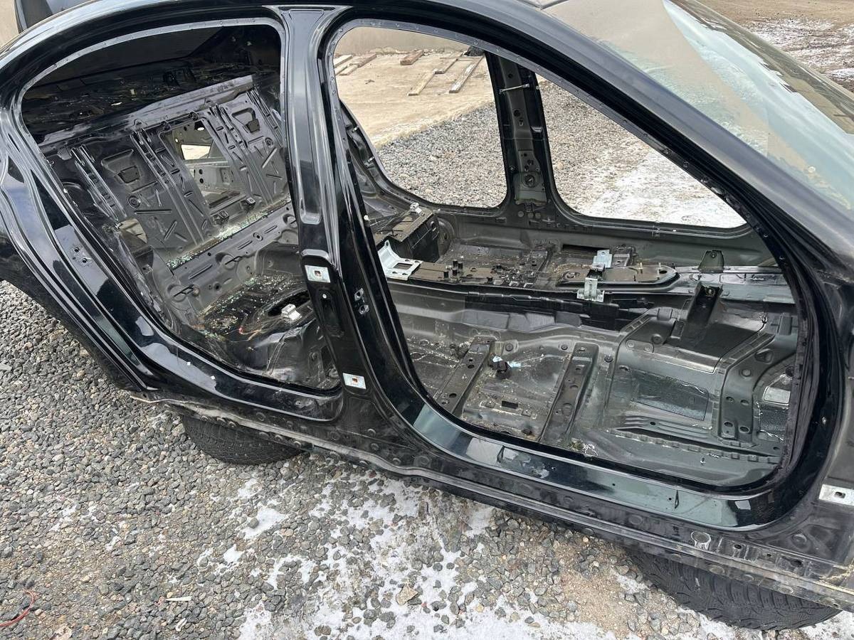 Стойка кузовная центральная правая к BMW 7 F01/F02, 2009 г.
