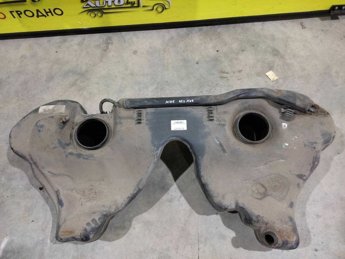 Топливный бак BMW E36, 1990 г