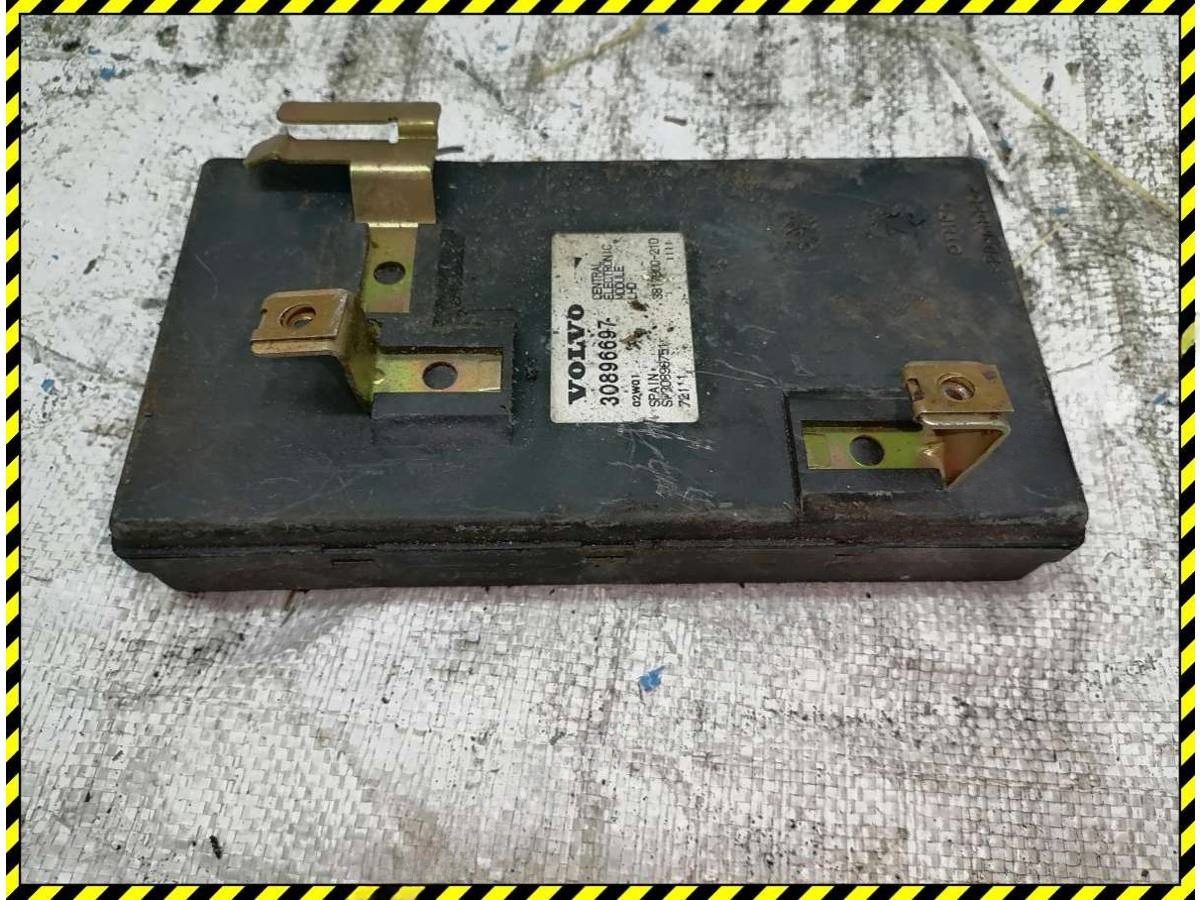 Блок комфорта Volvo V40, 1996 г., OEM 30896697, арт. 84945584, фото 4