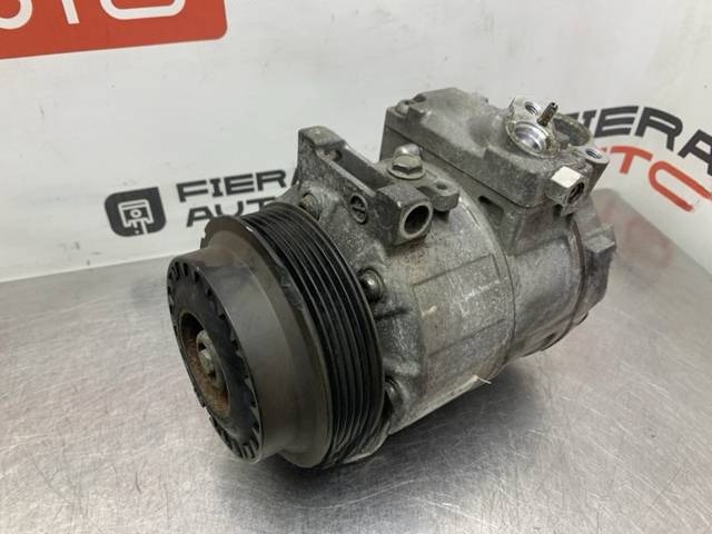 Компрессор кондиционера Mercedes C W204, 2010 г