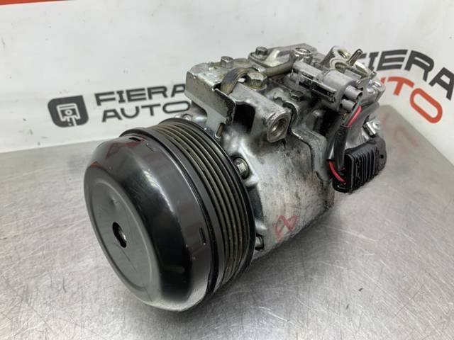 Компрессор кондиционера Mercedes C W204, 2012 г