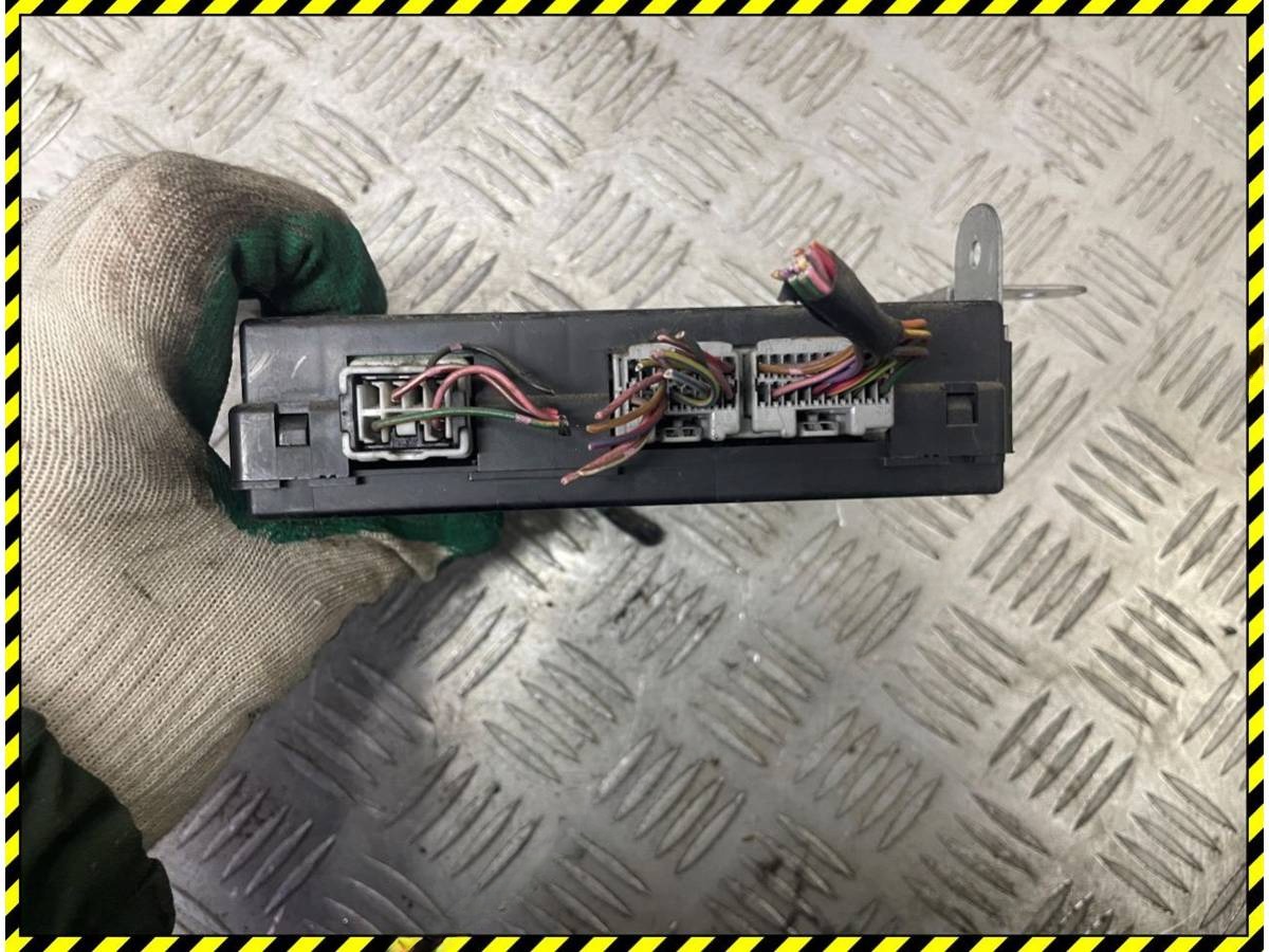 Блок комфорта Nissan Maxima А32, 1999 г., OEM 2849144U71, арт. 87612039, фото 2