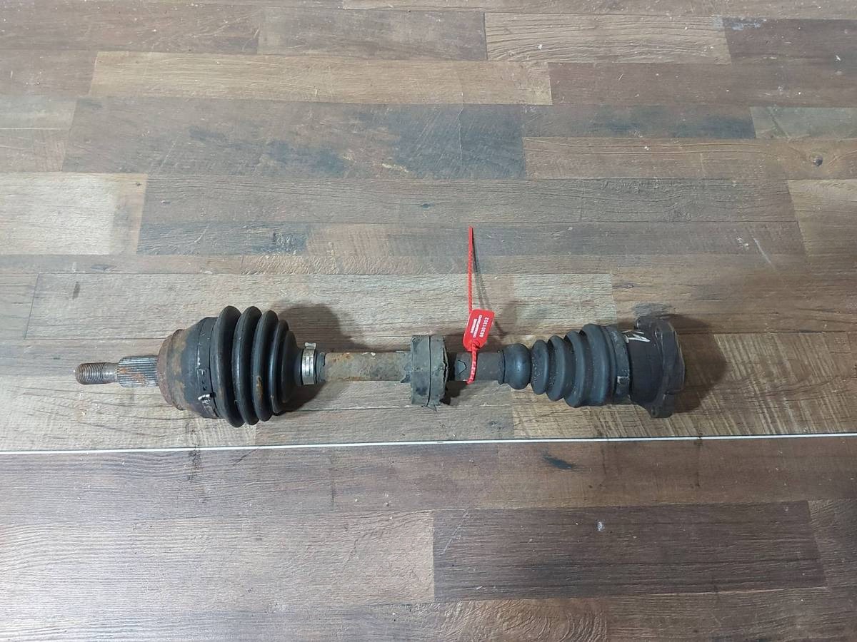 Полуось передн. лев. приводной вал ШРУС