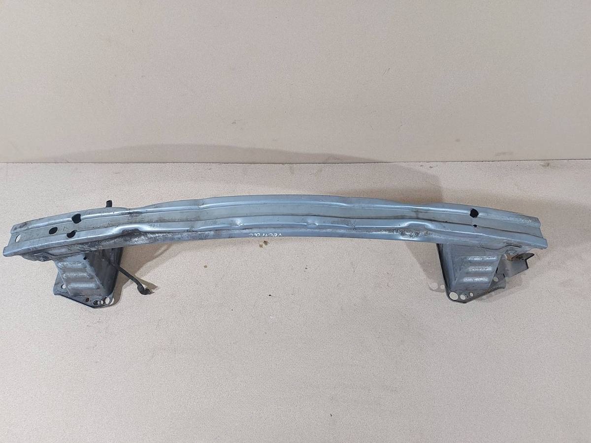 Усилитель бампера переднего Opel Vectra, 2006 г