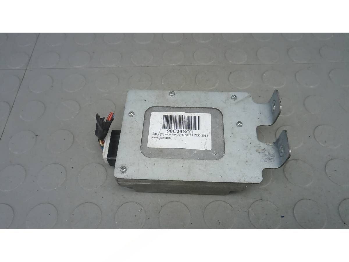 Блок управления Hyundai ix35, 2012 г., OEM 953002Y000, арт. 90C20NC01