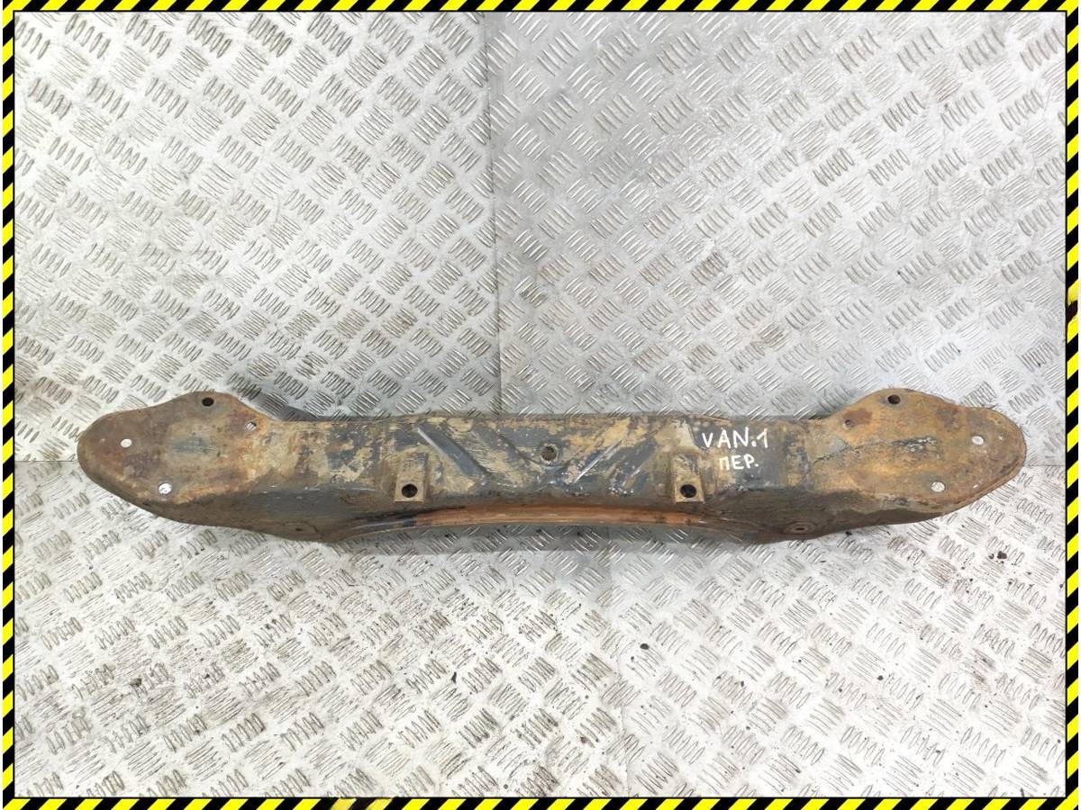 Балка подвески передняя (подрамник) Nissan Vanette C22, 1990 г., арт. 91371124