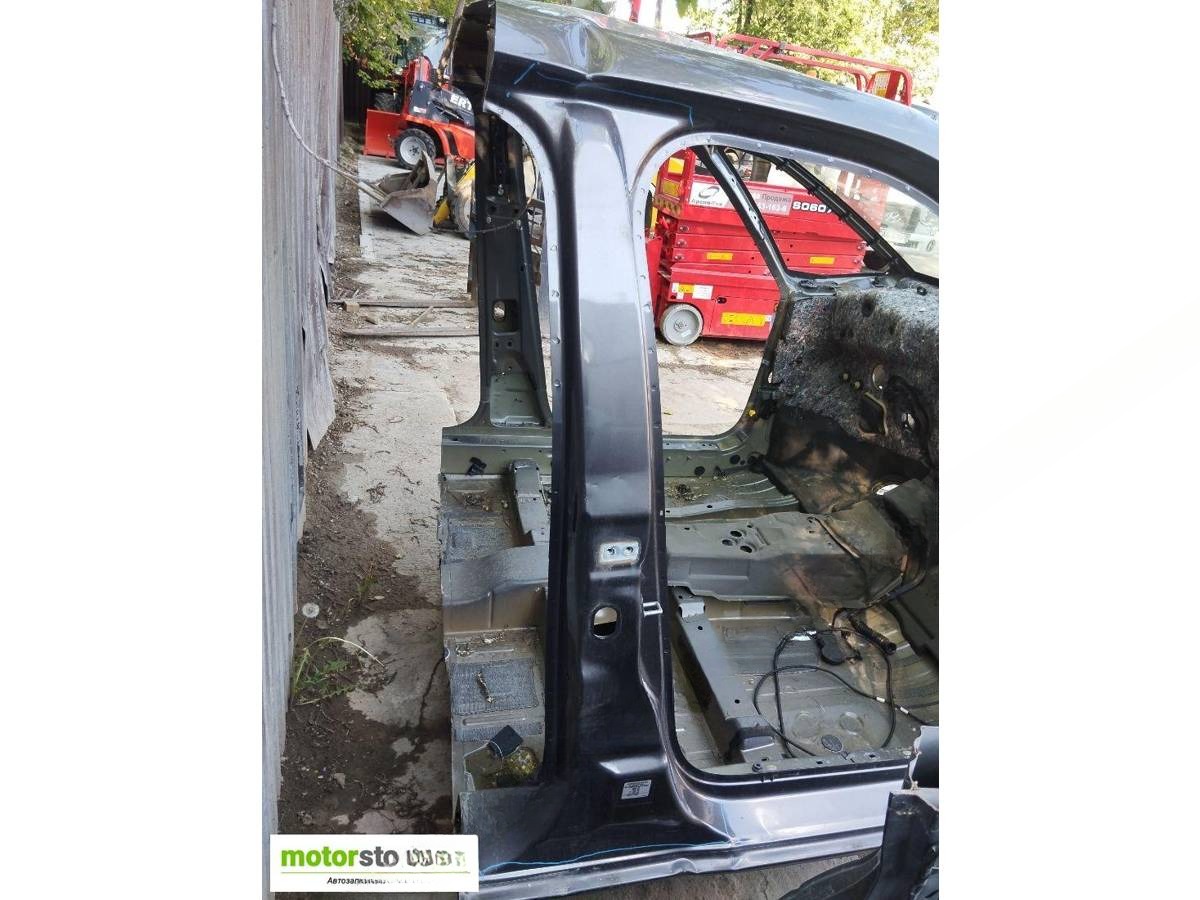 Стойка кузовная центральная правая к Citroen C4 Grand Picasso 2, 2014 г.