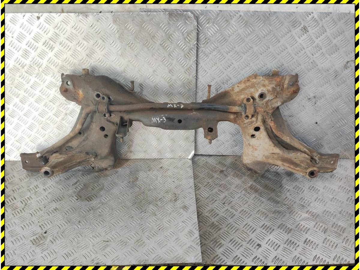 Балка подвески передняя (подрамник) Mazda MX3, 1995 г., арт. 94902692