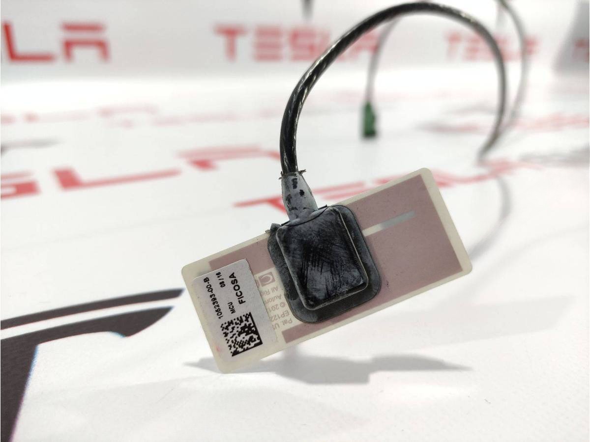 Антенна Bluetooth Tesla Model S, 2014 г