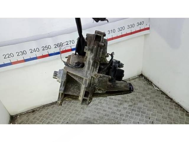 Раздаточная коробка Nissan Navara D40, 2013 г., OEM 33100EA30A, арт. 9OK01T401, фото 2