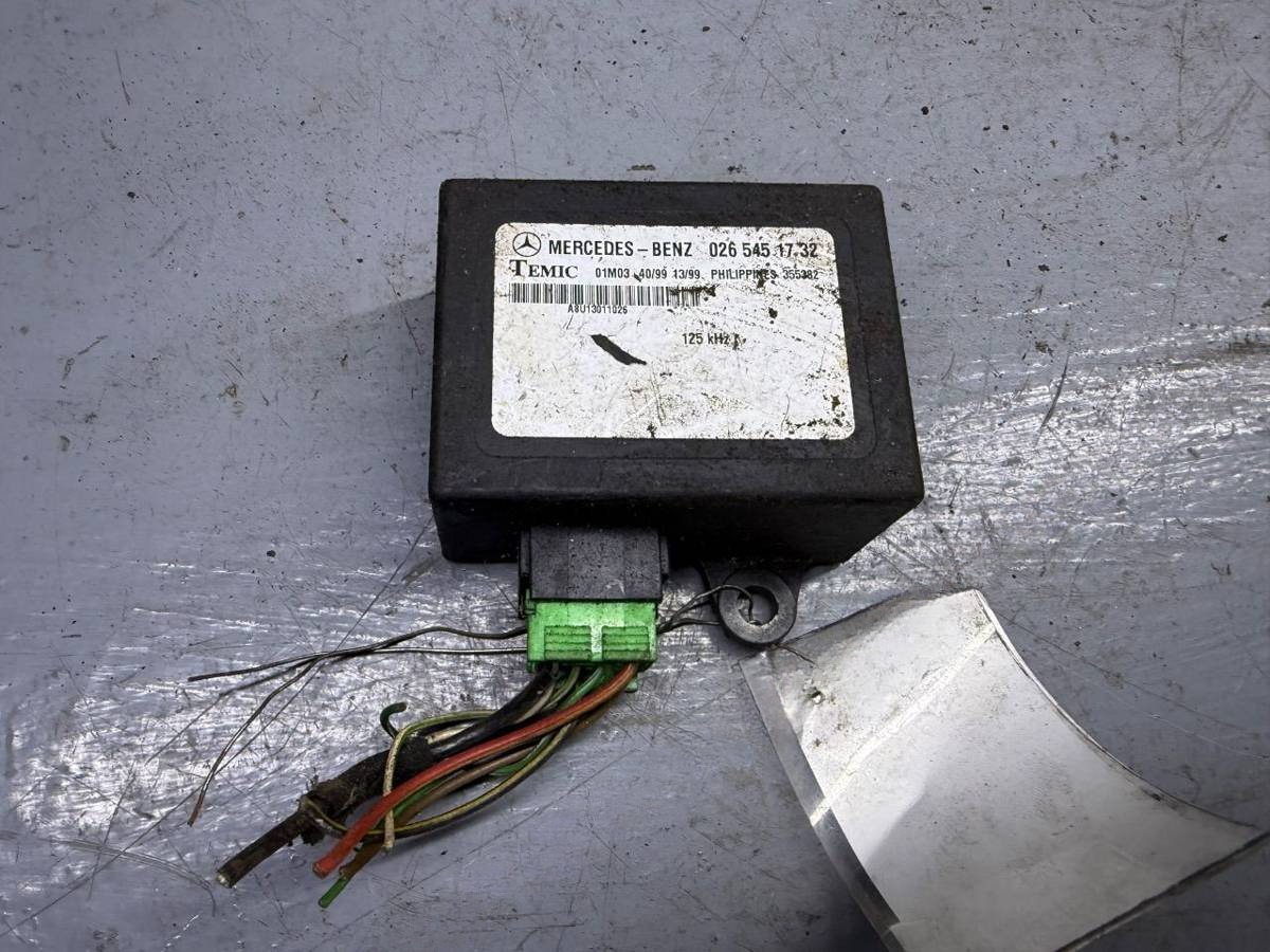 Блок управления Mercedes Vito W638, 2002 г., OEM A0265451732, арт. B110866561