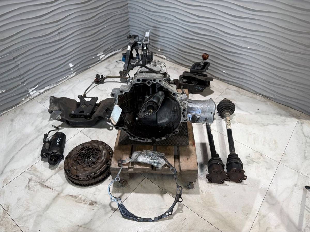 Полуось передняя левая приводной вал ШРУС Audi A6