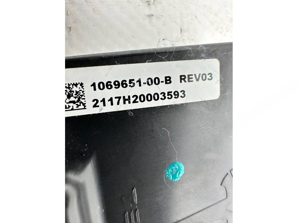 Блок управления Tesla Model S, 2018 г., OEM 106965100B, арт. B126474_2, фото 3