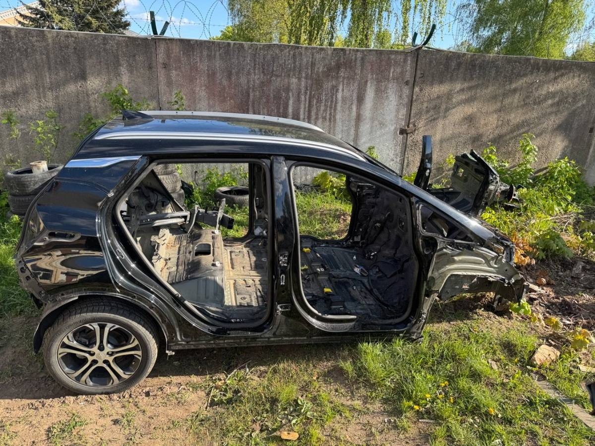 Стойка кузовная центральная правая к Chevrolet Bolt, 2019 г.