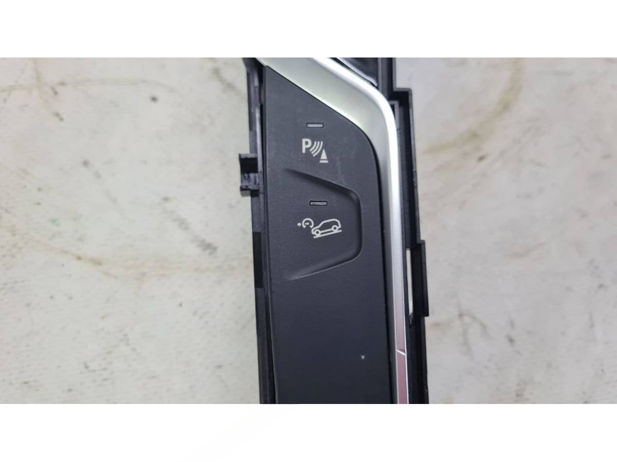 Блок комфорта BMW X3 G01, 2017 г., OEM 6832038, арт. BBMW27397, фото 3
