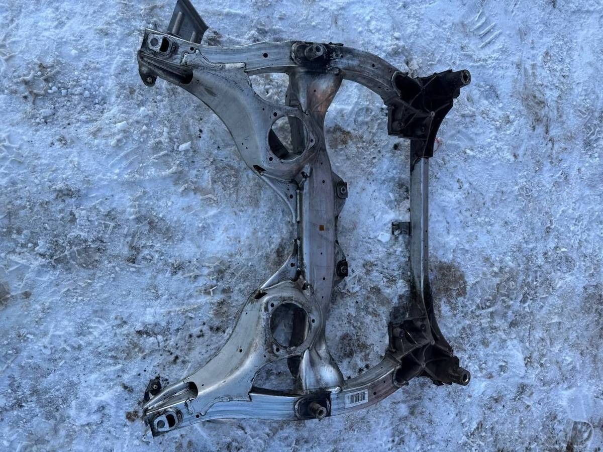 Балка подвески передняя (подрамник) BMW F01/F02, 2013 г., OEM 6778373, арт. BBMW35482