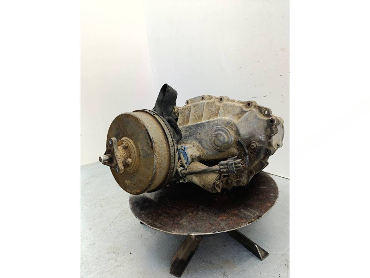 Раздаточная коробка Land-Rover Range Rover, 1998 г., OEM 4462003, арт. EWE068-4, фото 3