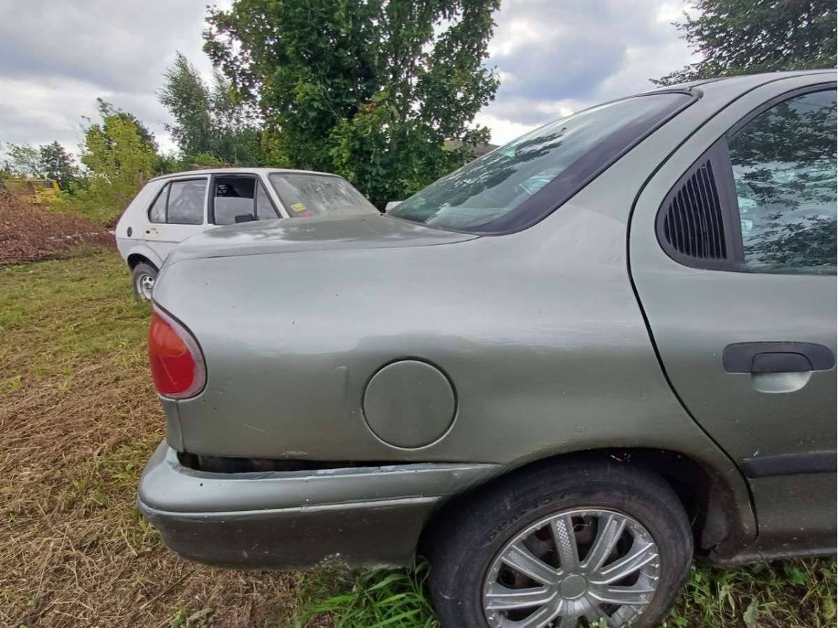 Крыло заднее правое к Ford Mondeo 1, 1995 г.
