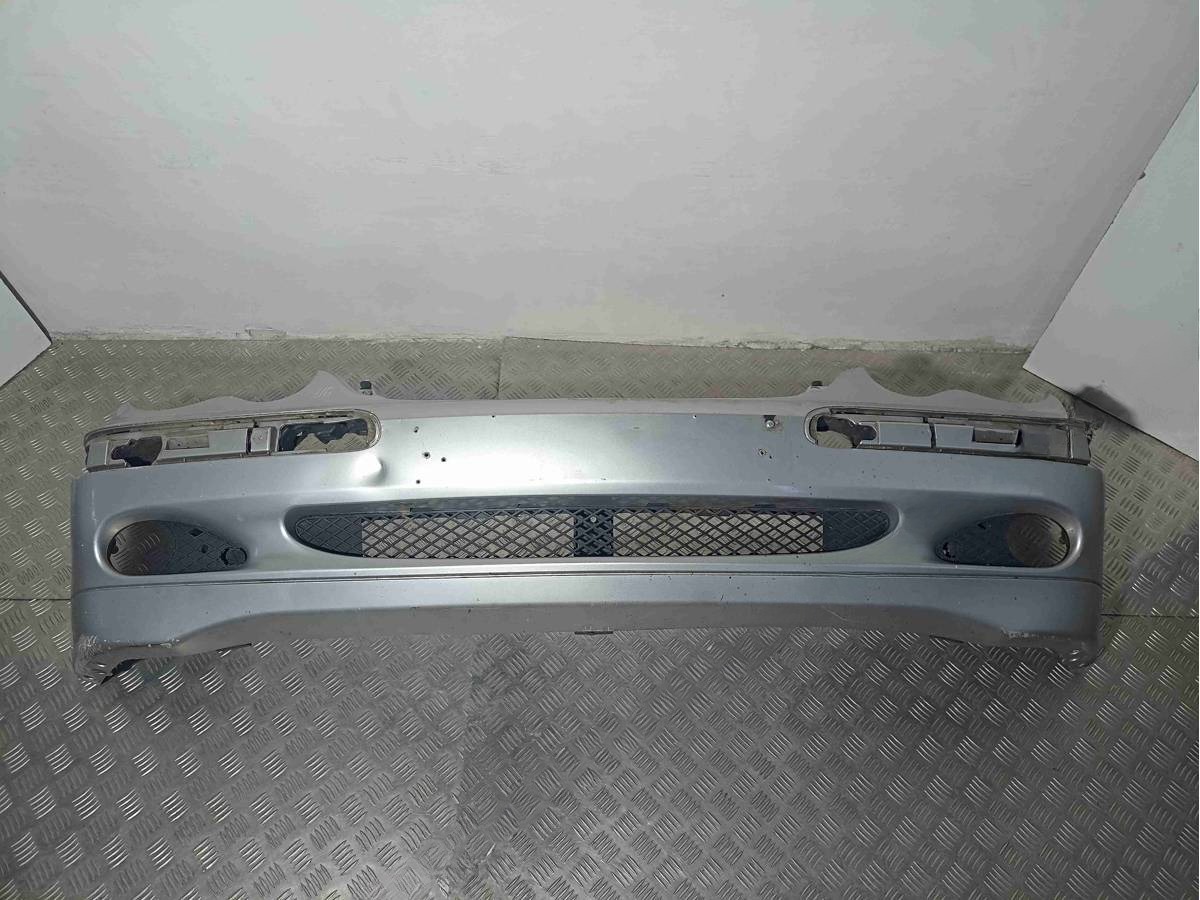 Новое Mercedes C W203, 2001 г., арт. 006472