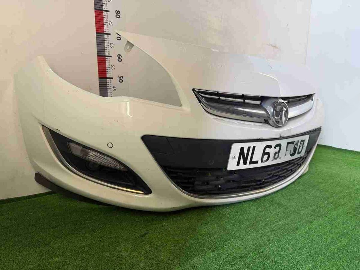 Новое Opel Astra, 2013 г., арт. 01842, фото 3
