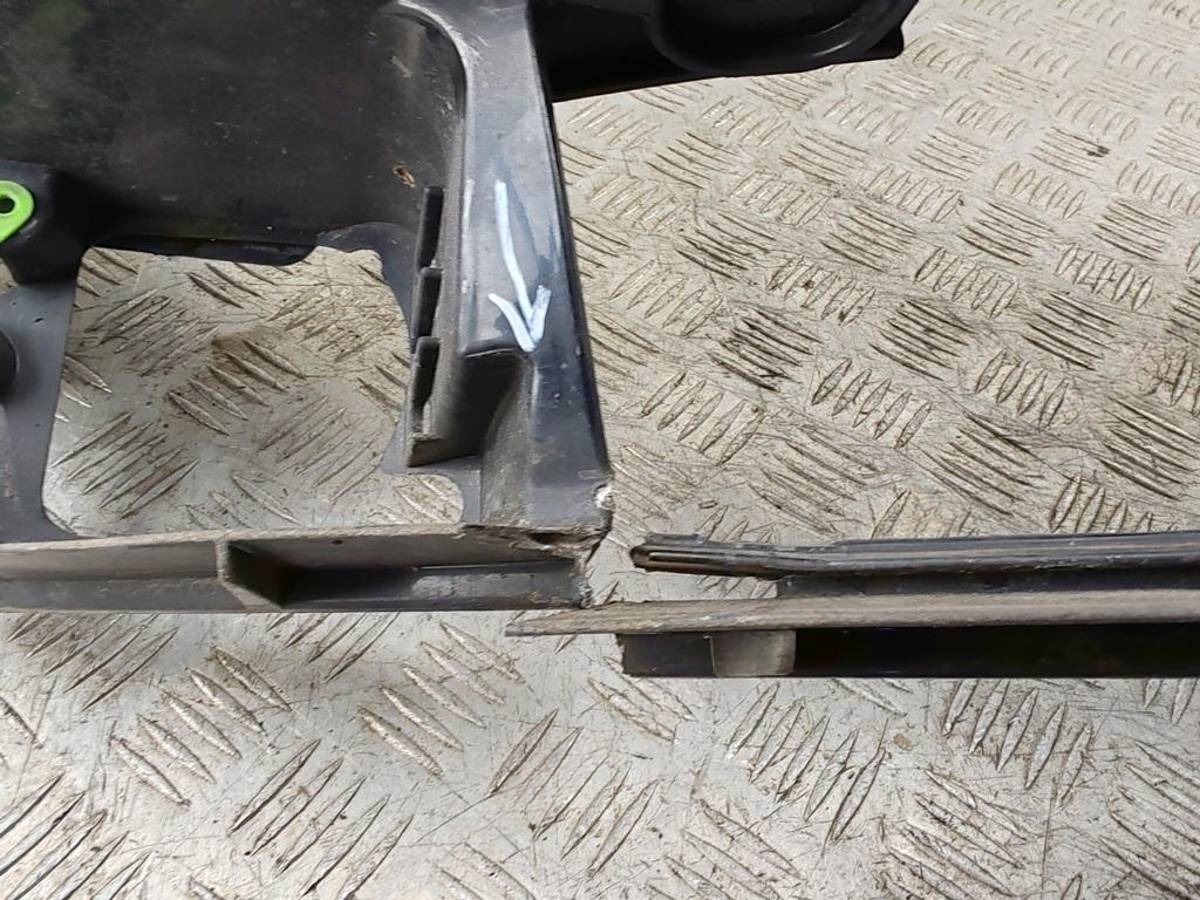 Новое Audi A4 B6, 2001 г., OEM 8E0807437A, арт. 54730508, фото 13