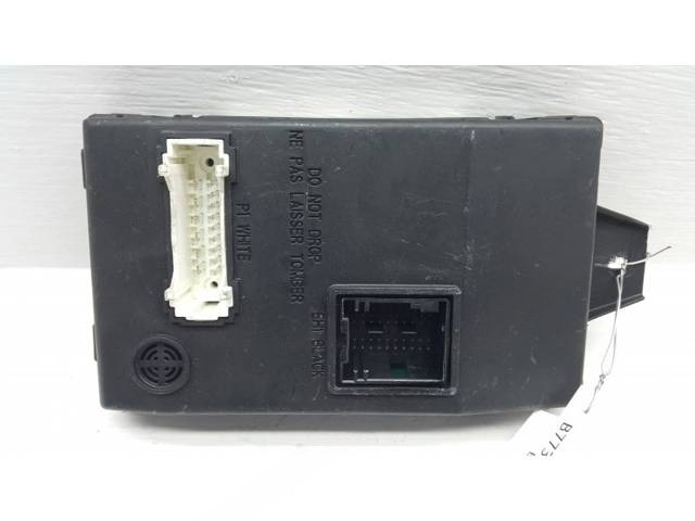 Блок комфорта Renault Sandero, 2010 г., OEM 8201013757, арт. 10180553