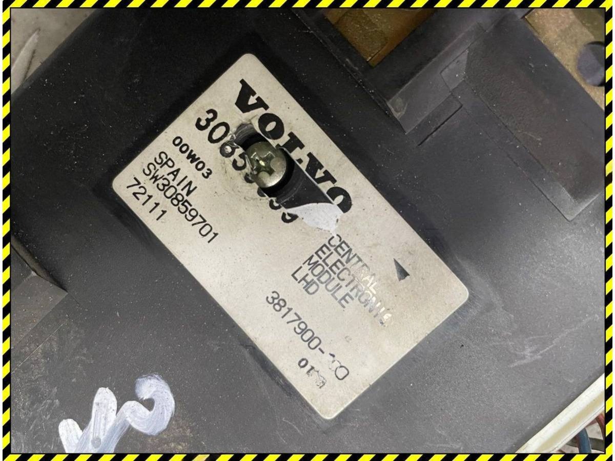 Блок комфорта Volvo V40, 1997 г., OEM 3817900150, арт. 87392795, фото 4