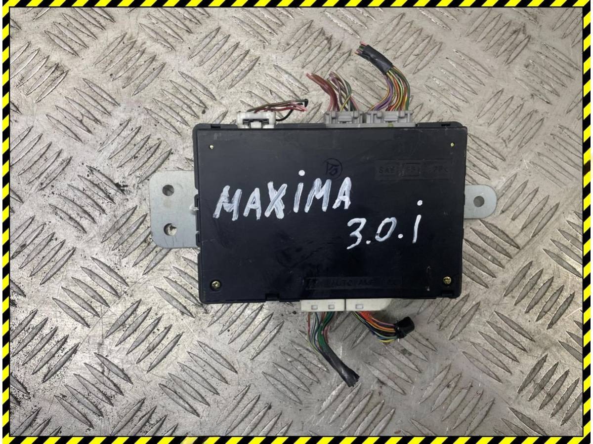 Блок комфорта Nissan Maxima, 1999 г., OEM 2849144U71, арт. 87612039