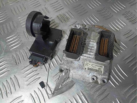 Блок управления двигателем Opel Vectra, 2000 г., OEM 09136112, арт. 017255