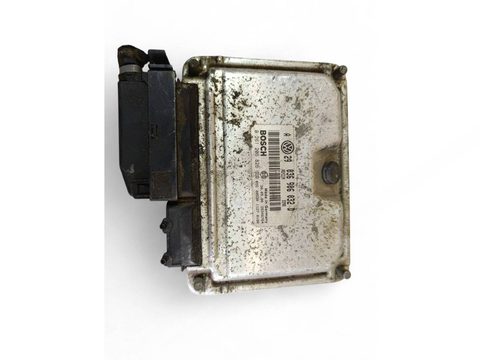 Блок управления двигателем Volkswagen Golf, 2002 г., OEM 036906032D, арт. 105664620, фото 2