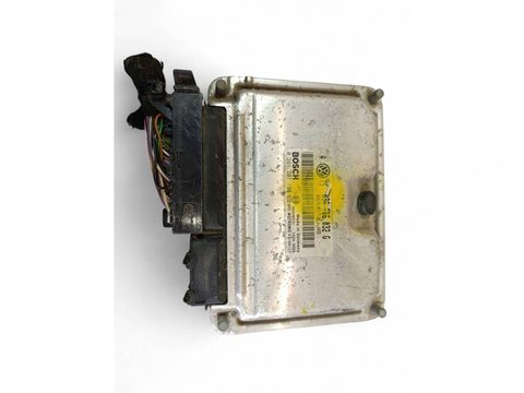 Блок управления двигателем Volkswagen Golf, 2002 г., OEM 036906032G, арт. 105664621, фото 2