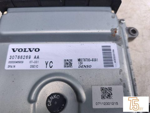 Блок управления двигателем Volvo XC70, 2008 г., OEM 30646931, арт. 2734_3