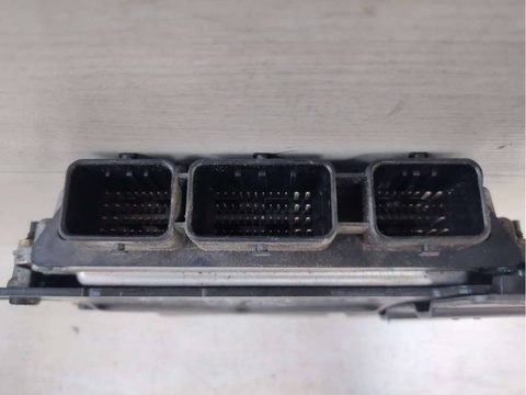 Блок управления двигателем Renault Scenic, 2006 г., OEM 0281013366, арт. 60306466