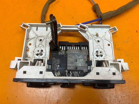 Блок управления печки/климат-контроля Mitsubishi Space Runner, 1999 г., арт. 01014923, фото 3