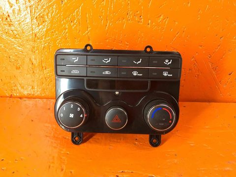 Блок управления печки/климат-контроля Hyundai i30, 2009 г., OEM 972502L170, арт. 1002358