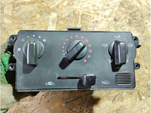 Блок управления печки/климат-контроля Nissan Micra, 2001 г., OEM 7040030720, арт. 64461488