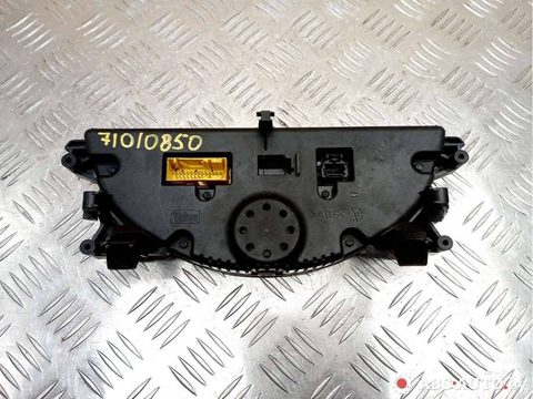Блок управления печки/климат-контроля Citroen C5, 2004 г., OEM 69490001, арт. 71010850, фото 3