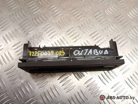 Блок управления печки/климат-контроля Skoda Octavia, 2004 г., OEM 6013966, арт. 72250039, фото 2