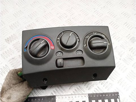 Блок управления печки/климат-контроля Fiat Punto, 1998 г., OEM 92045400, арт. A30357