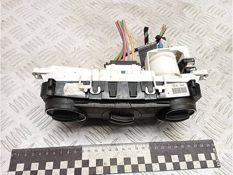 Блок управления печки/климат-контроля Mercedes A W169, 2006 г., арт. A33130_2