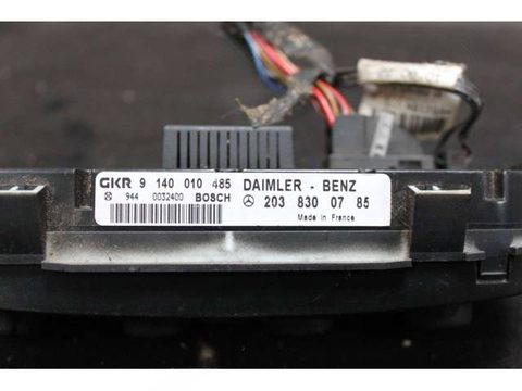 Блок управления печки/климат-контроля Mercedes C W203, 2001 г., OEM 2038300785, арт. C559, фото 2