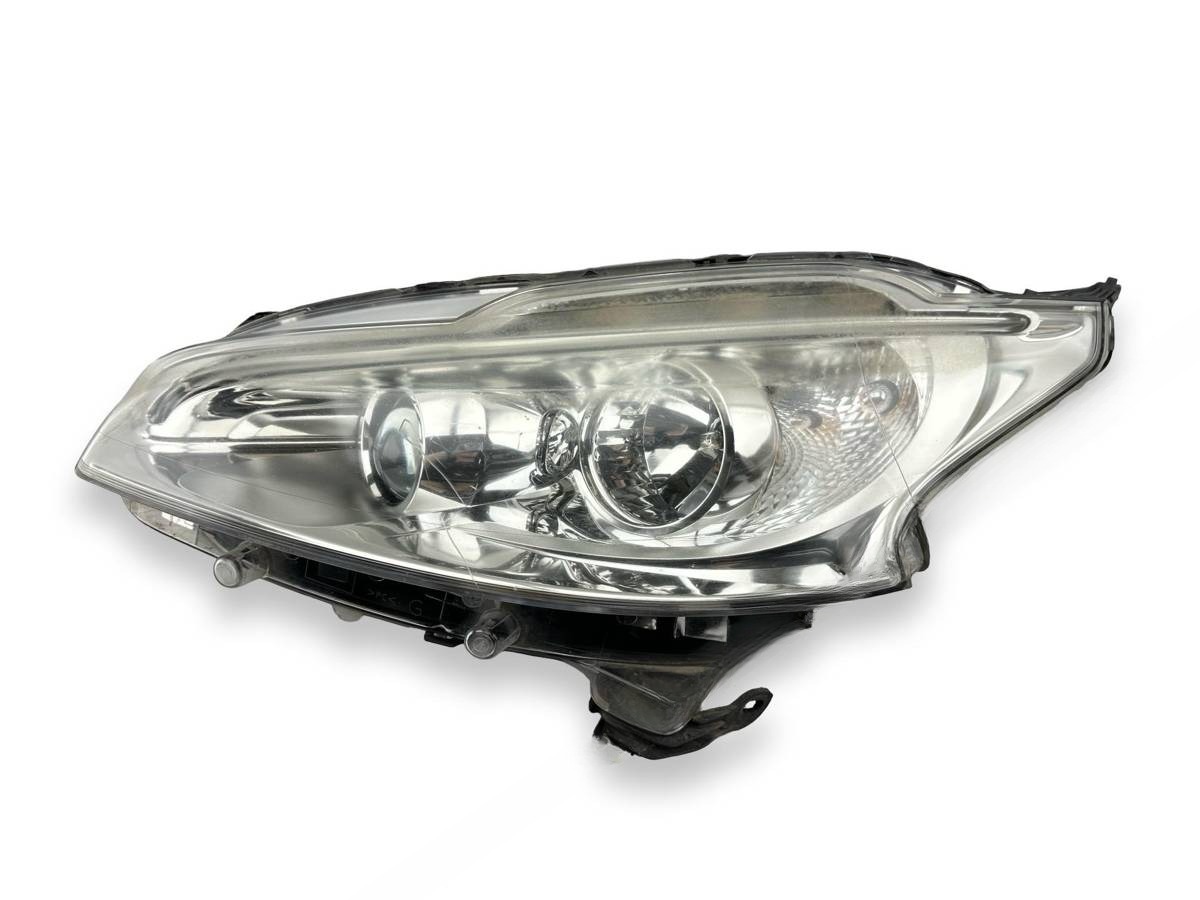 Фара левая Peugeot 208, 2013 г., OEM 9802221580, арт. 138908