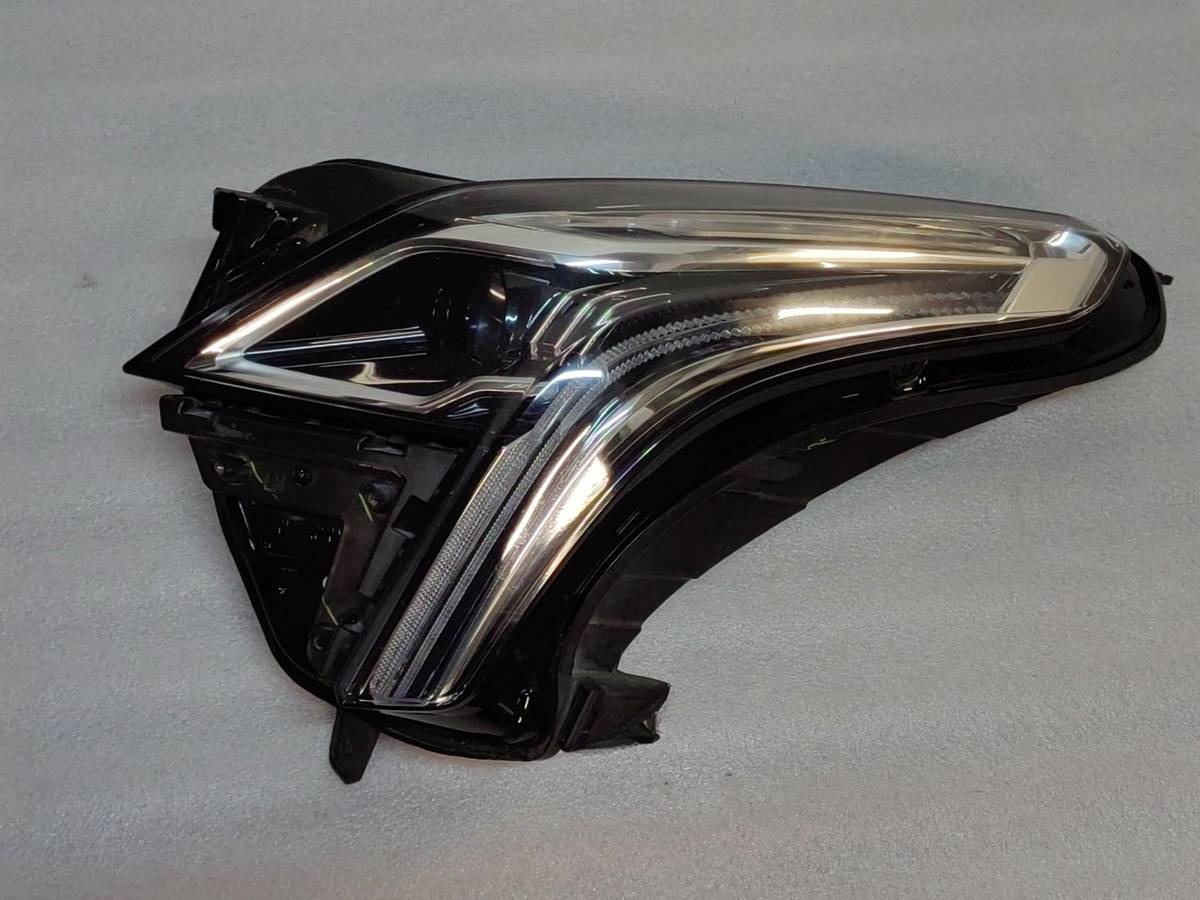Фара левая Cadillac XT5, 2021 г., OEM 84648543, арт. 17590