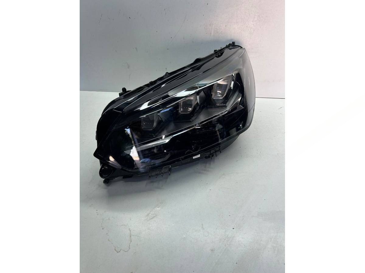 Фара левая Peugeot, 2008 г., OEM 9850598580, арт. 31041